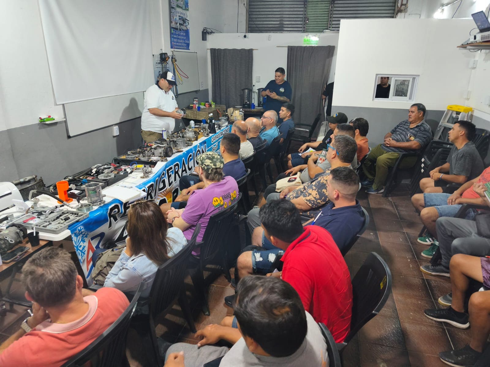Sala5 — capacitación técnica de Los Calvos Compresores