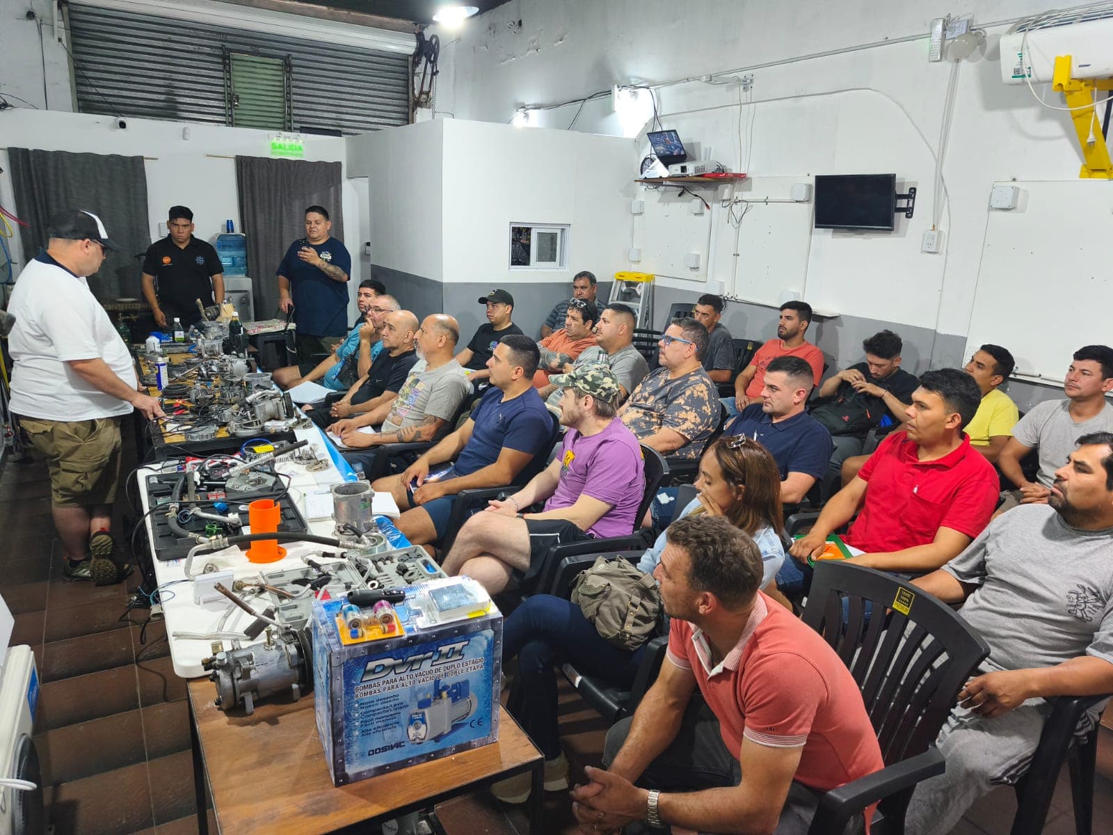 Sala6 — capacitación técnica de Los Calvos Compresores