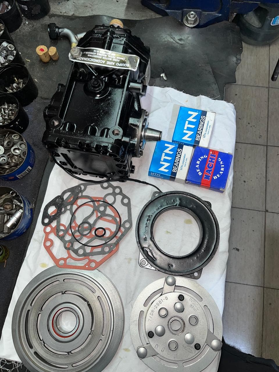 Kit repuestos nuevos — taller de Los Calvos Compresores, reparación de compresores de aire acondicionado automotor